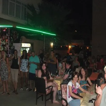 Club Aladdin
